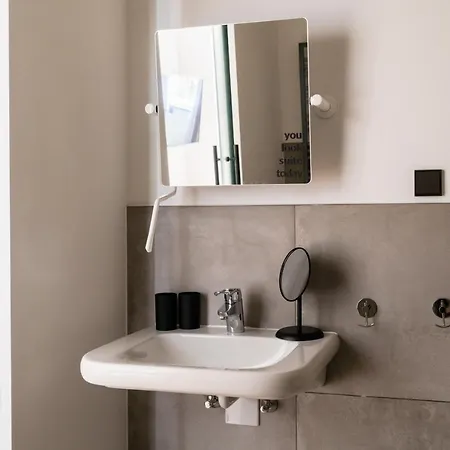 Limehome Schmidtstedter Strasse 3* 에르푸르트